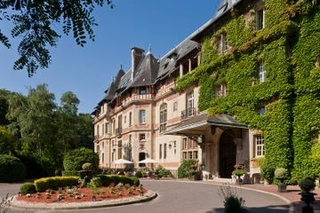 Chateau De Montvillargenne0