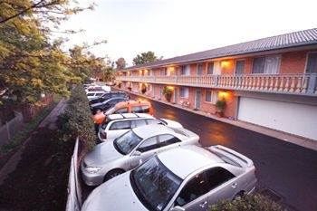 Blue Diamond Motor Inn1