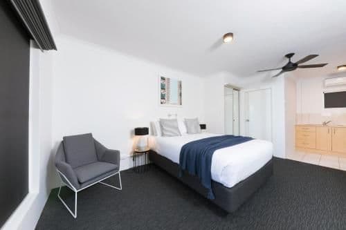 Standard Queen Room