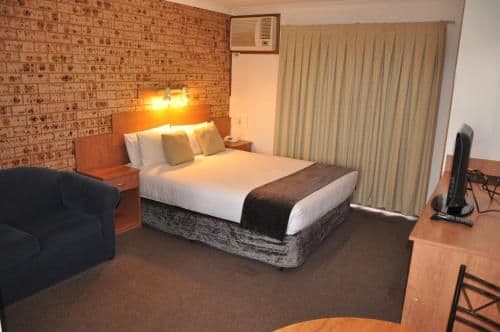 Queen Room with Balcony