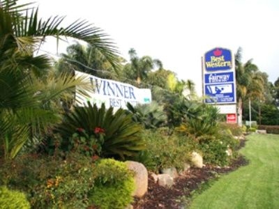 แฟร์เวย์ มอเตอร์ อินน์ (Fairway Motor Inn)1