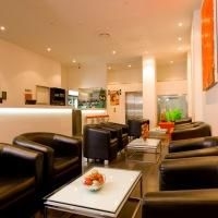 Ibis World Square Hotel4