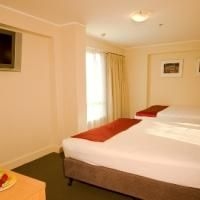 Ibis World Square Hotel1