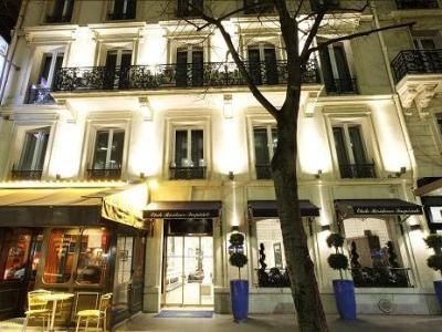 โรงแรมตูฌูร์ (Hotel Toujours)0