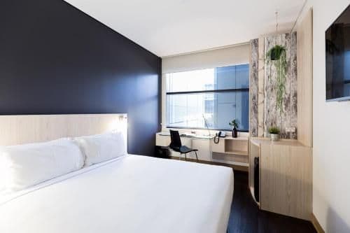 Standard Queen Room
