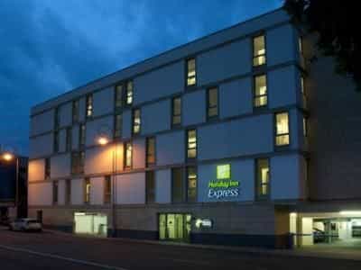 Holiday Inn Express Holiday Inn Express
