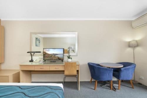 Standard Room with 1 King and 3 Single Beds
