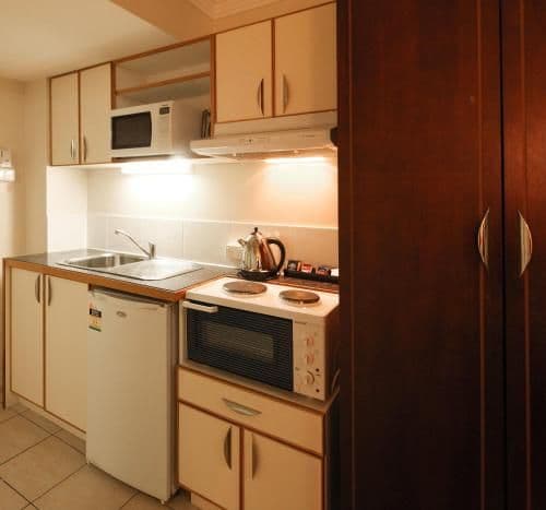 Deluxe Twin Studio with Kitchenette