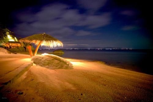 เบย์เลาจ์แอนด์รีสอร์ท (The Bay Resort & Restaurant)1