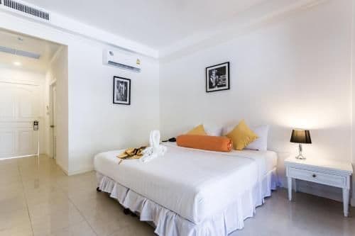 Superior Double or Twin Room with Pool View