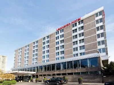 Holiday Inn Holiday Inn
