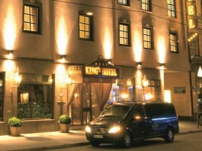 King's Hotel First Class0
