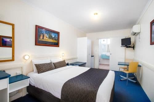 Standard Queen Room