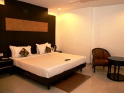 Grand Peepal (C)2
