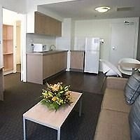 Ibis Melbourne1