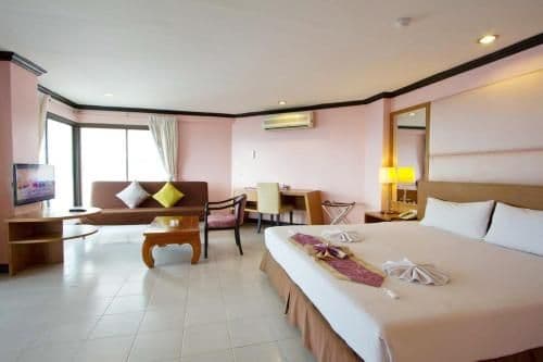 Deluxe Room with Sea View