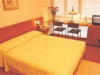 บีแอนด์บี โฮเต็ล มิลาโน เซ็นทรัลสเตชั่น (B&B Hotel Milano Central Station)1