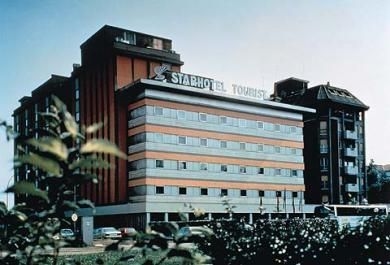 สตาร์โฮเต็ล ทัวริสท์ (Starhotels Tourist)1