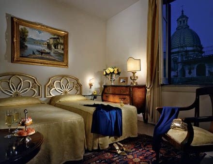 โรงแรมยูโรสตาร์ เซนทราเล พาเลซ (Eurostars Centrale Palace Hotel)2