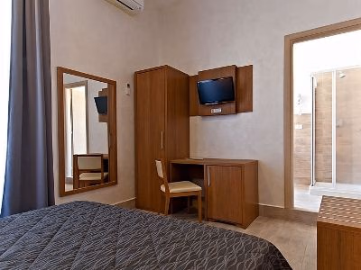 Collina Suites3