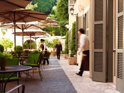 Hotel De Russie1