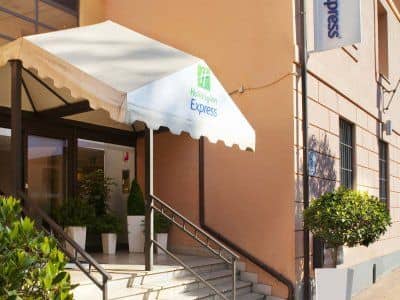 Holiday Inn Exp San Giovanni Holiday Inn Exp San Giovanni
