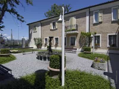 Relais Villa Roncuzzi