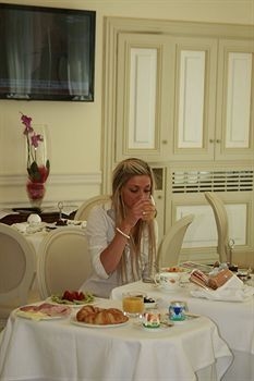De Paris4