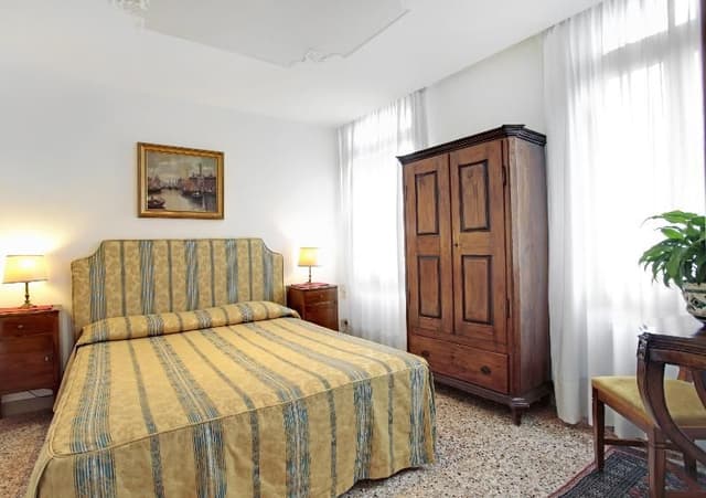 APARTMENT CAPACITY 4 TWO BEDROOMS
