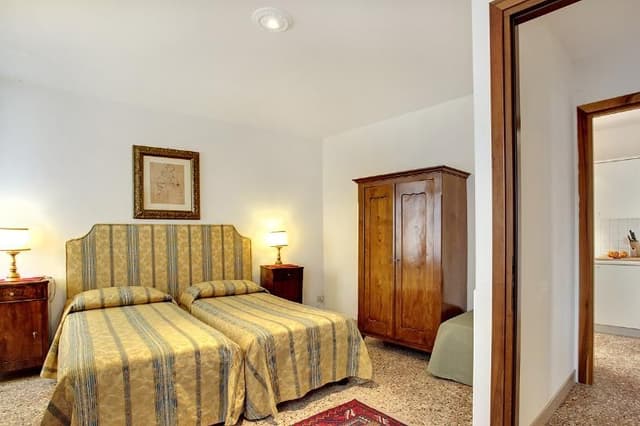 APARTMENT CAPACITY 2 ONE BEDROOM