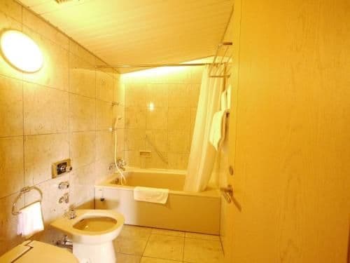 Suite with Mountain View