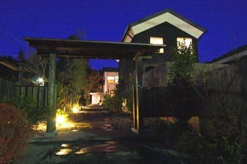 Japanese-Style Family Room with Open-Air Bath