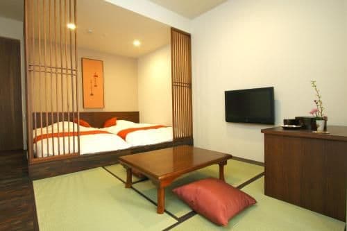 Japanese-Style Superior Twin Room with Open-Air Bath