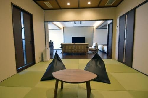 Suite with Hot Spring Bath - Non-Smoking 202