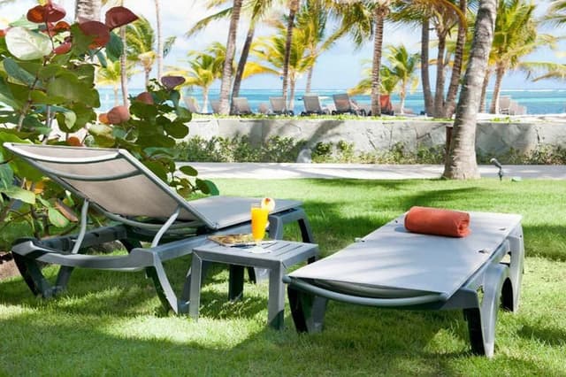 DOUBLE DELUXE OCEAN VIEW SUPERIOR