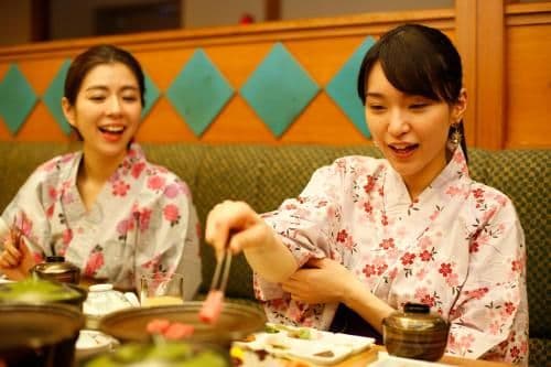 Premiere Twin Room with Tatami Area - Non Smoking - Hida Beef Japanese Kaiseki Dinner Included - (New) Orinkaku Wing