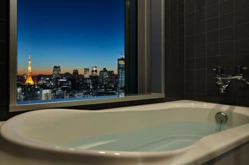 Superior Queen Room with Tokyo Tower View from Bath - Smoking
