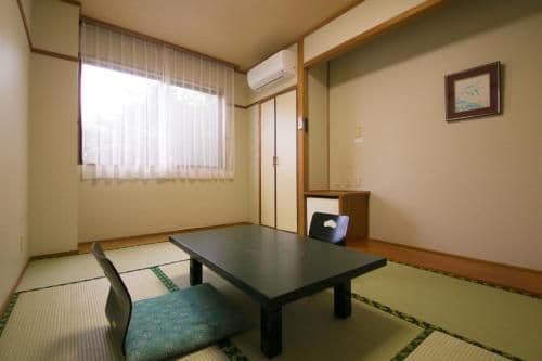 Japanese-Style Twin Room - South Tower