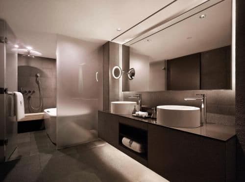 Banyan room