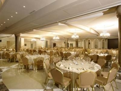 Castel Mare Beach Hotel And Resort2