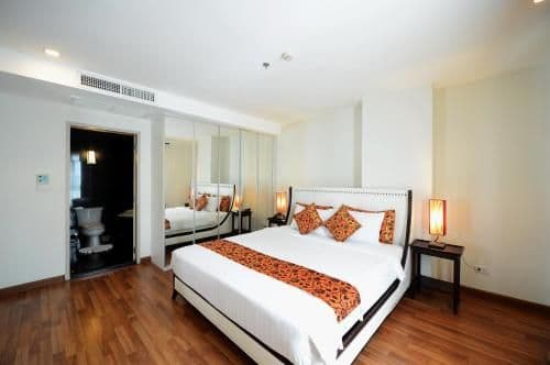 Deluxe One-Bedroom Suite