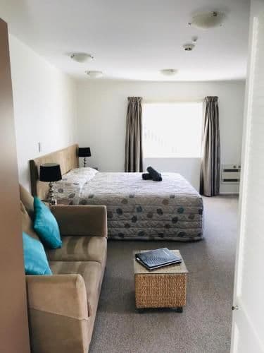 Honeymoon Suite