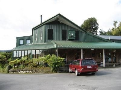 Fox Glacier Inn1