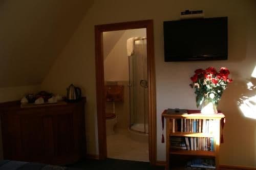 Wisteria King Room