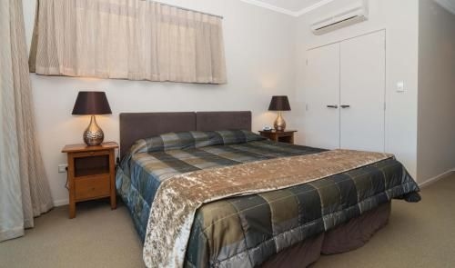 Decks Of Paihia3