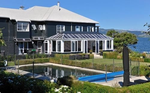 Black Swan Lakeside Lodge Boutique Hotel4