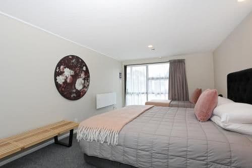 Twin Room with Private Bathroom