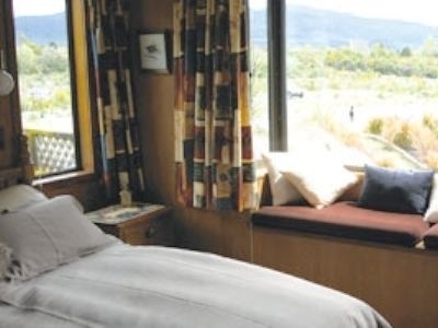 At Tongariro Riverside Bed And Breakfast2