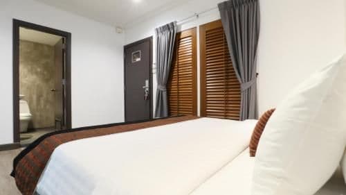 Deluxe Suite