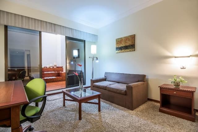 JUNIOR SUITE STANDARD